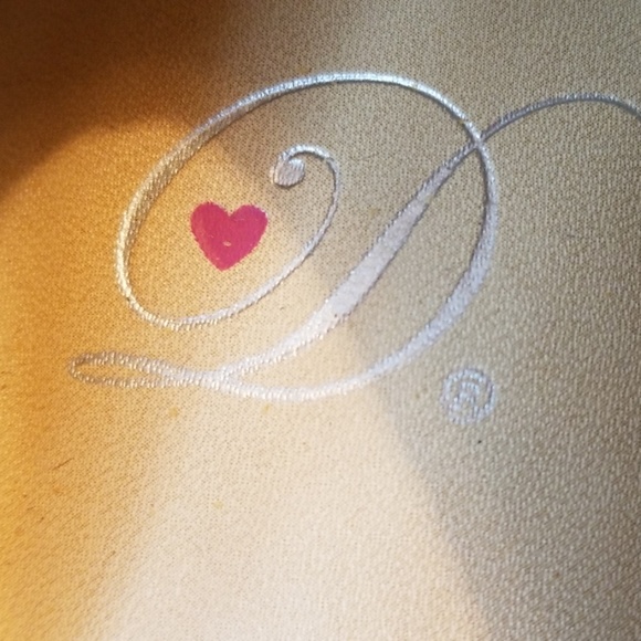 Shoes - Picture 6 of 7